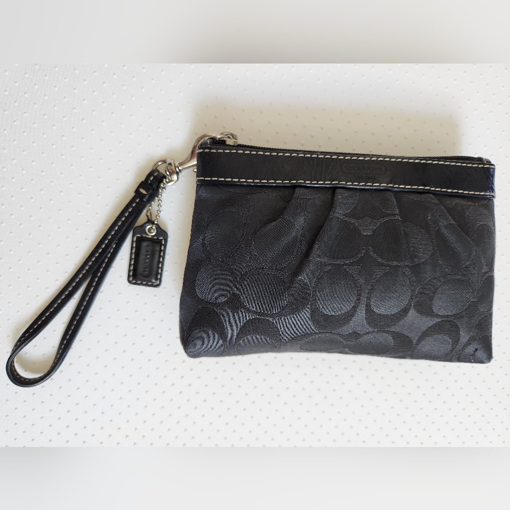 Coach signature monogram pleated black wristlet